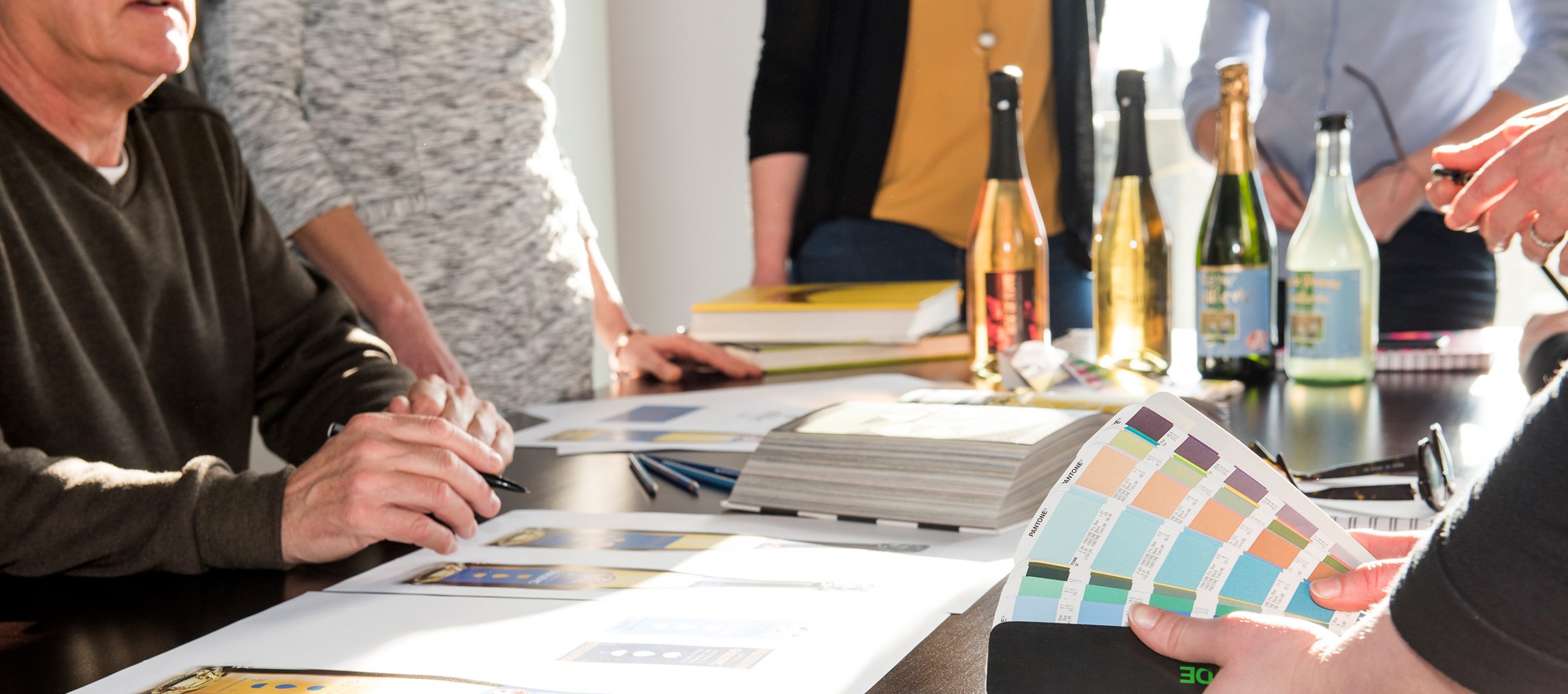 Agence Header 2880x1275px